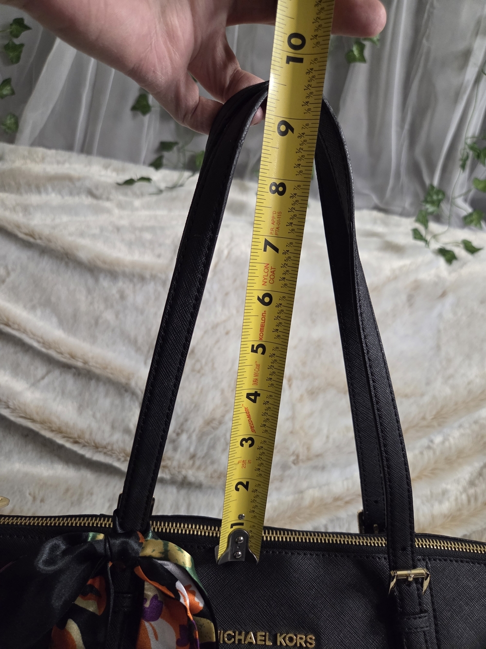 Michael Kors Charlotte Large Top Zip Tote - Picture 16 of 16